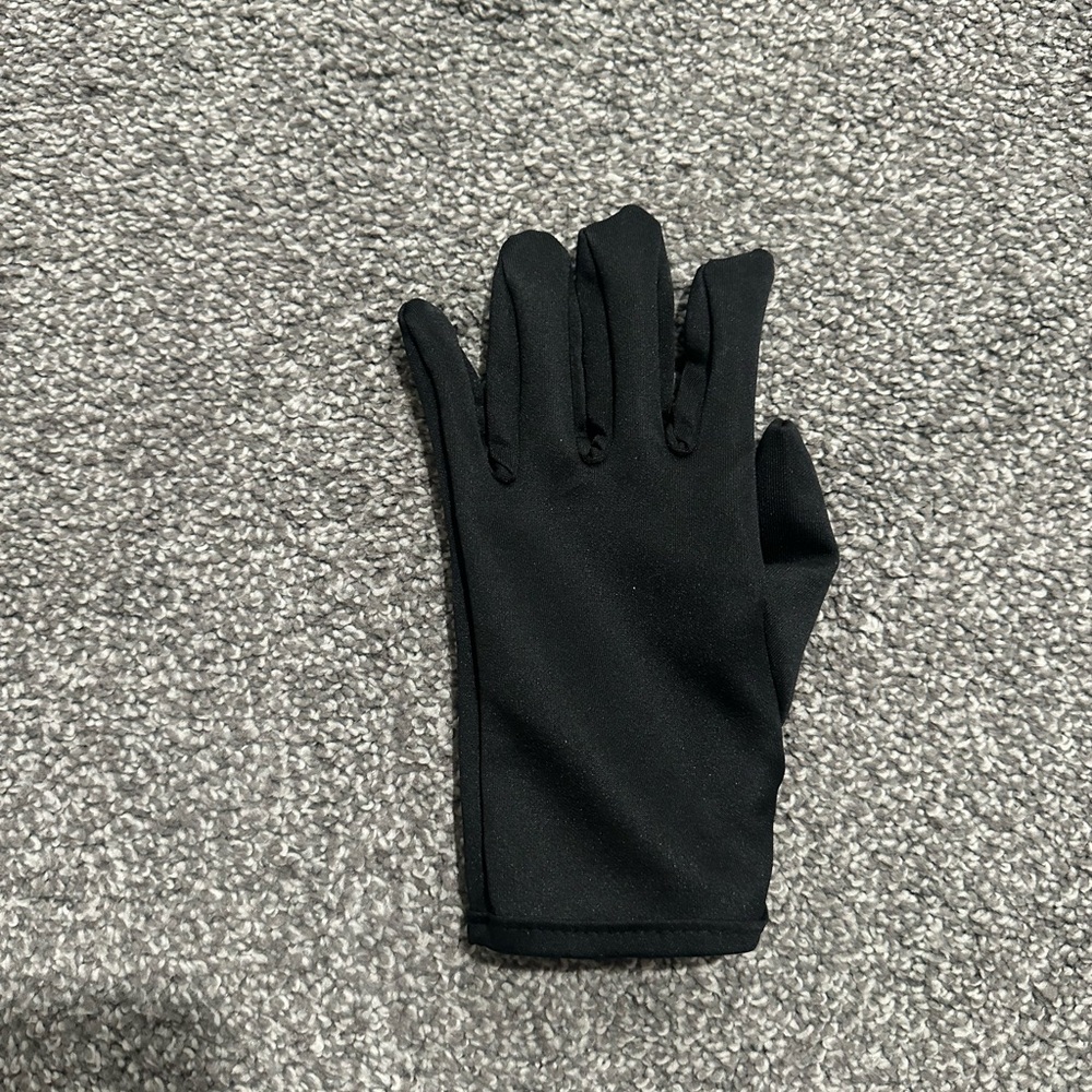 Black Gloves